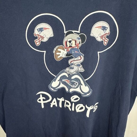 NFL new england patriots Disney Theme Graphic short sleeve t-shirt - Picture 3 of 6